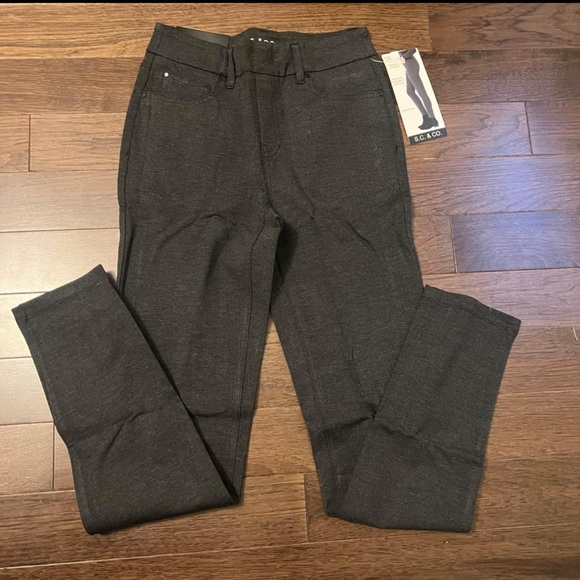 S. C. & Co. (2 pairs) of Size 2 Pull On Ponte Pants - Picture 2 of 9